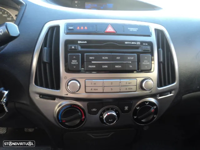 Hyundai i20 1.2 Comfort ESP - 8