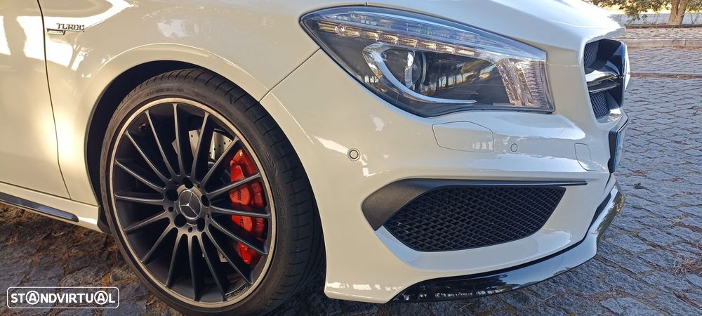 Mercedes-Benz CLA 45 AMG Shooting Brake 4-Matic - 52