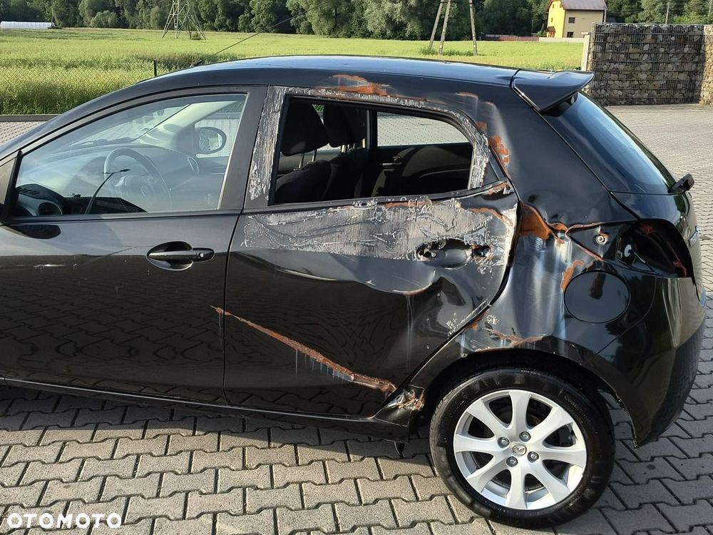 Mazda 2 - 18