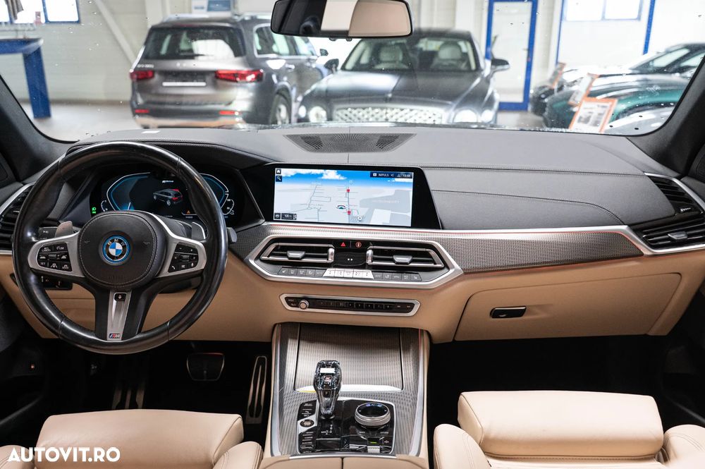 BMW X5 xDrive45e - 34