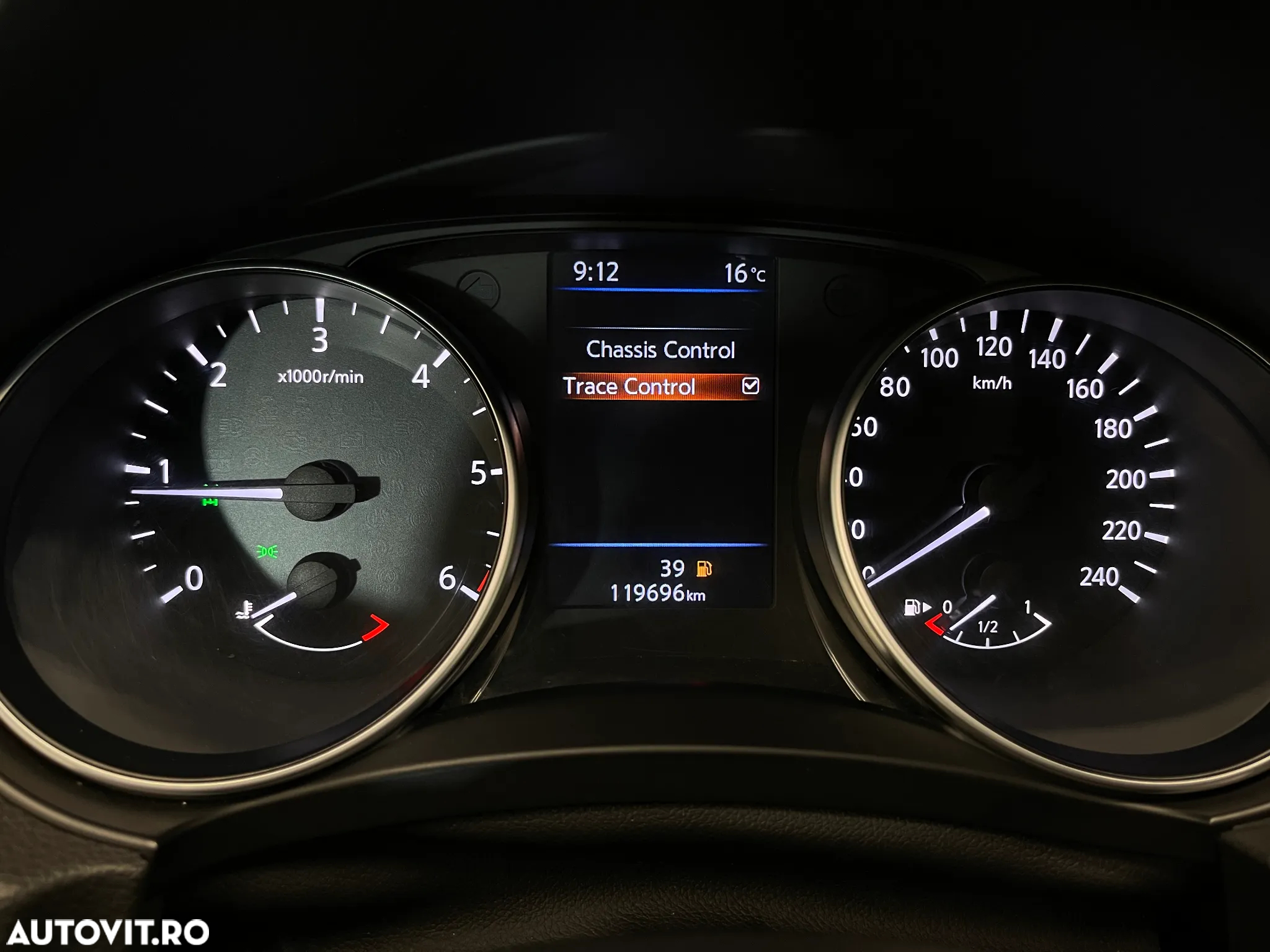 Nissan Qashqai 1.7D 150CP ALL MODE 4X4-I Tekna - 27