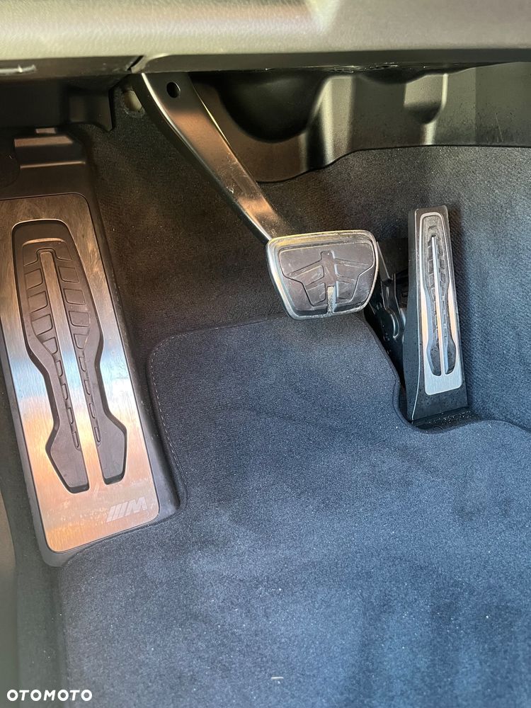 BMW M3 Competition xDrive sport - 18