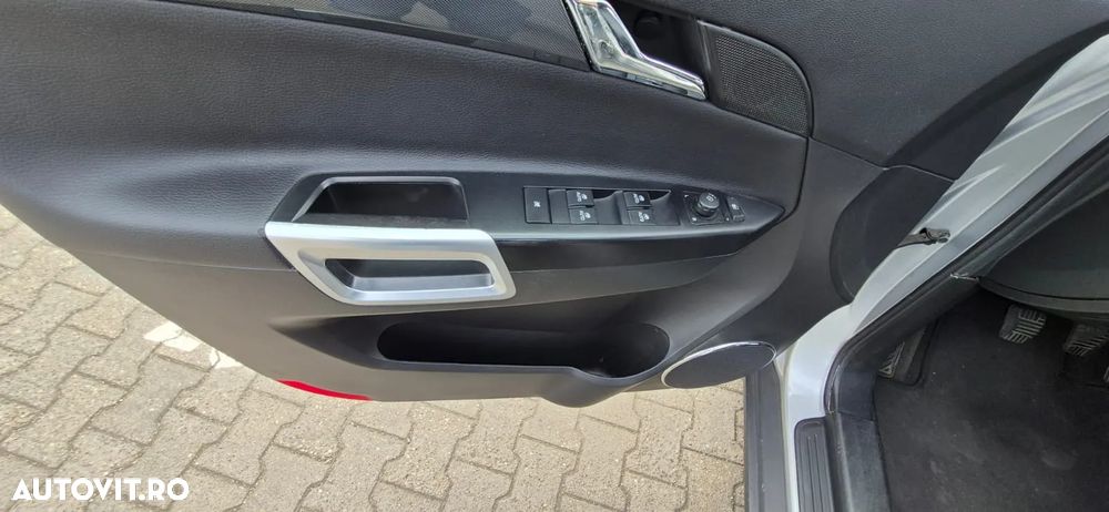 Opel Antara - 11