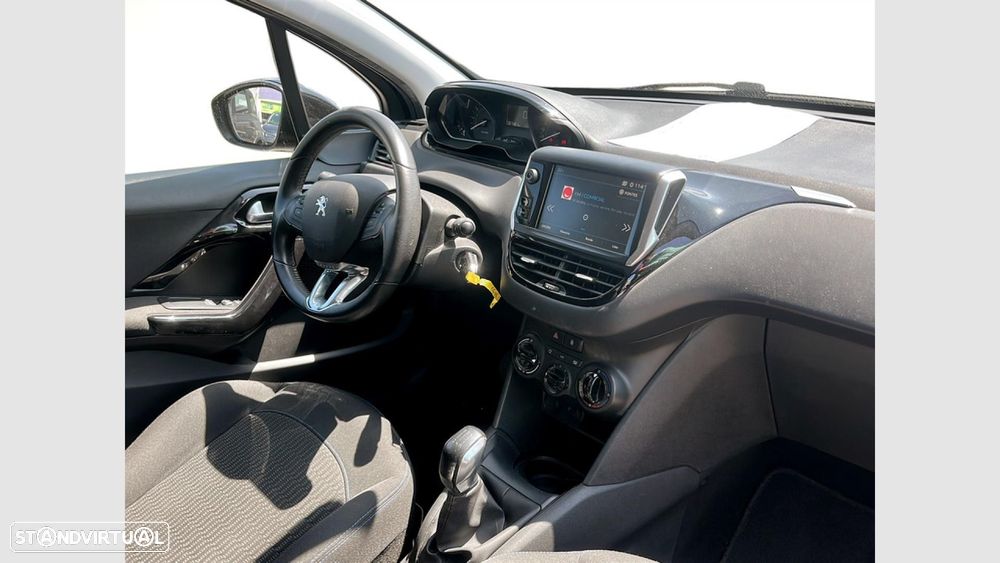 Peugeot 208 1.2 PureTech Allure - 21
