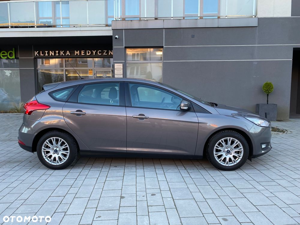 Ford Focus 1.6 Trend - 4