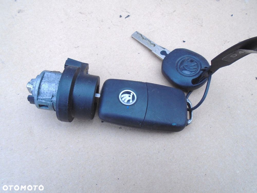 FABIA II ROOMSTER RAPID STACYJKA KLUCZYKI PILOT - 2