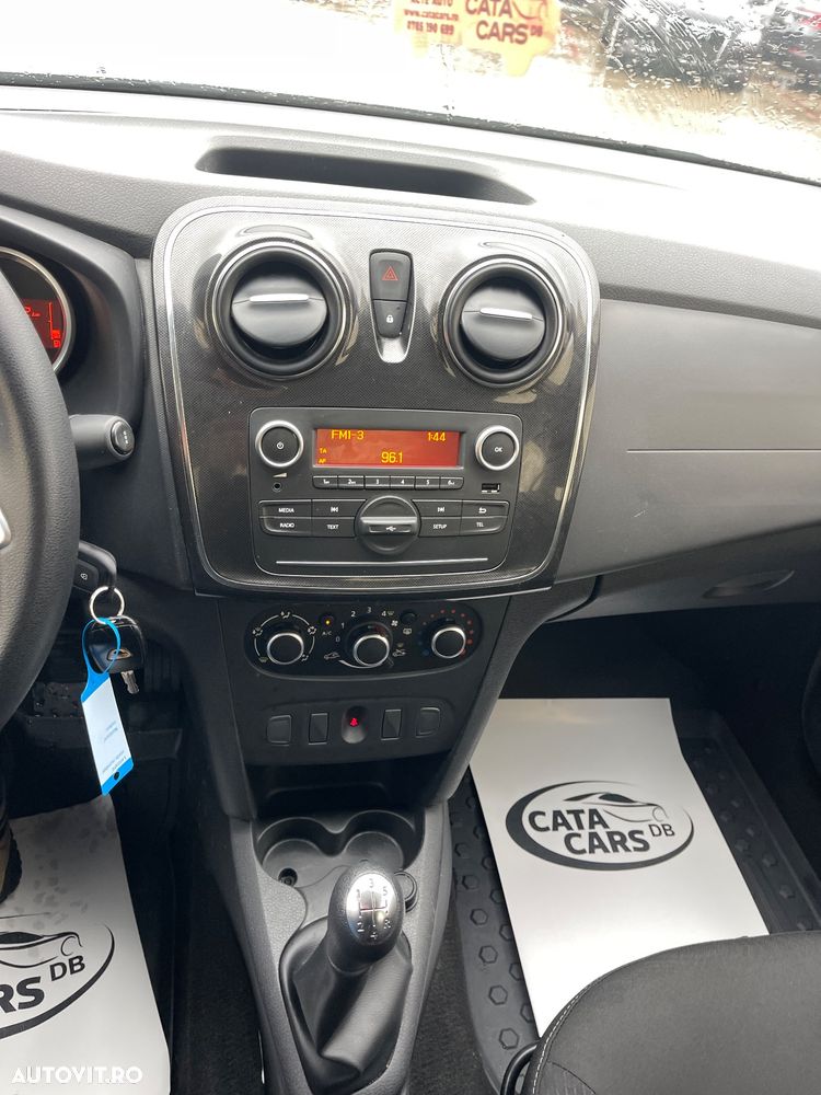 Dacia Logan - 33