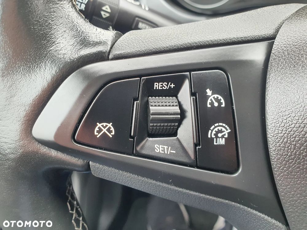 Opel Corsa 1.4 Selection - 18