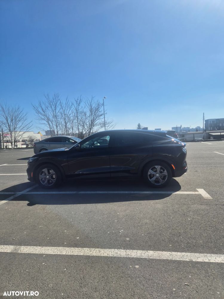 Ford Mustang Mach-E AWD Standard Range 198 kW Premium - 2