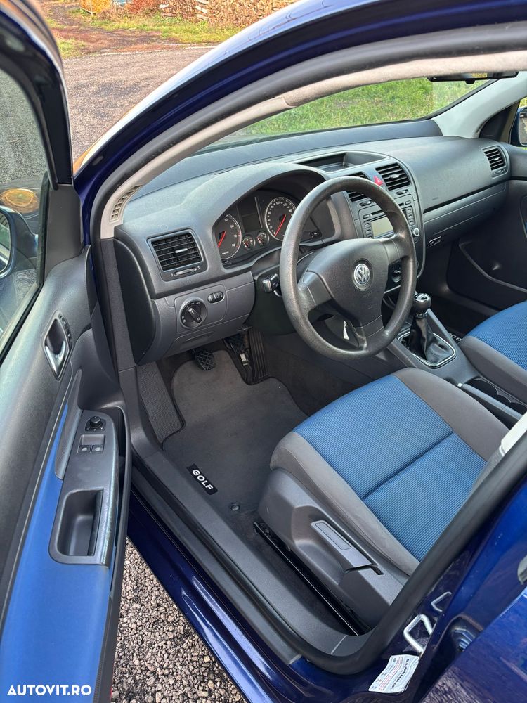 Volkswagen Golf 1.6 Comfortline - 3