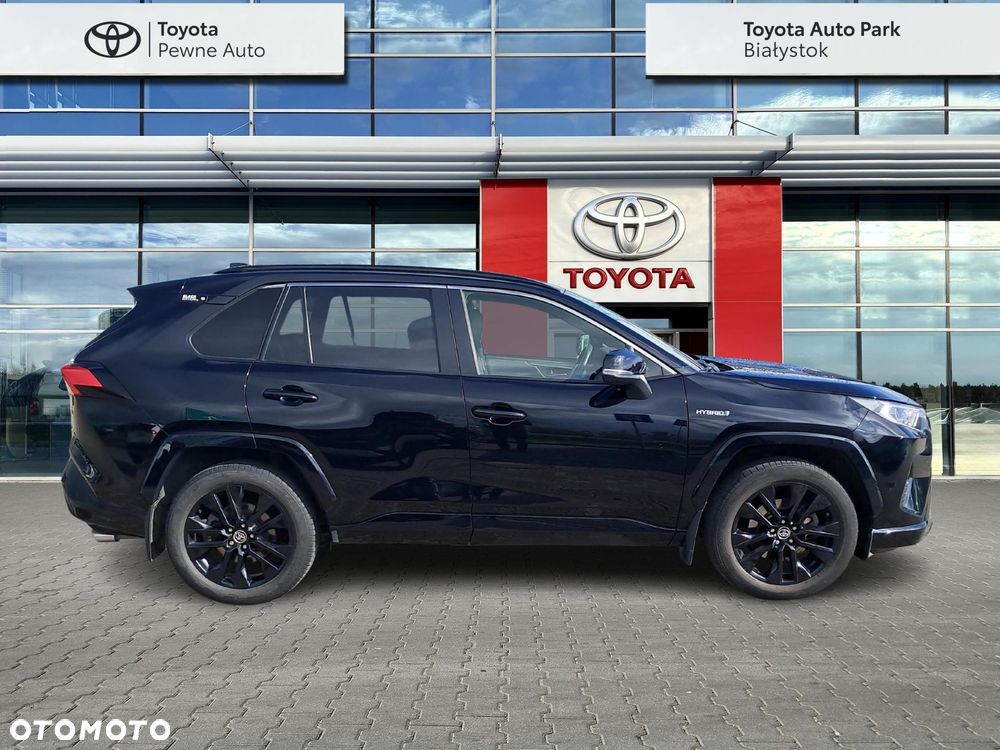 Toyota RAV4 - 6