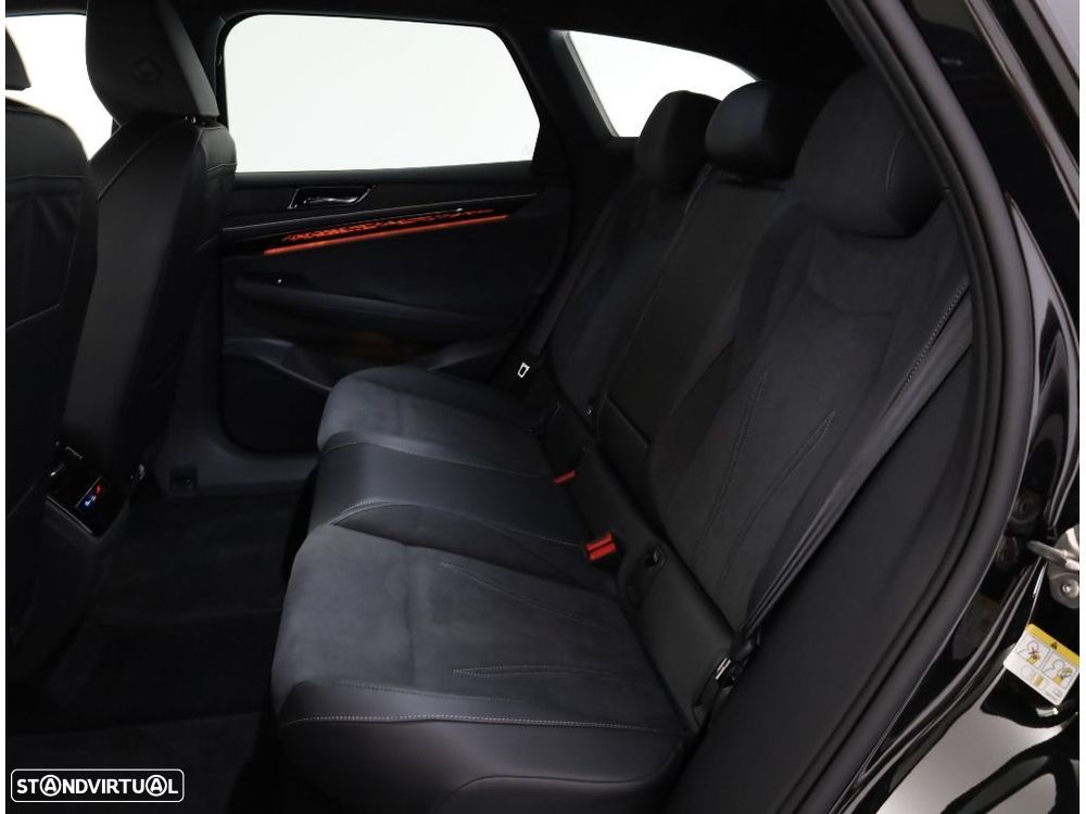 VW ID.7 Tourer 77 kWh Pro Urban - 16