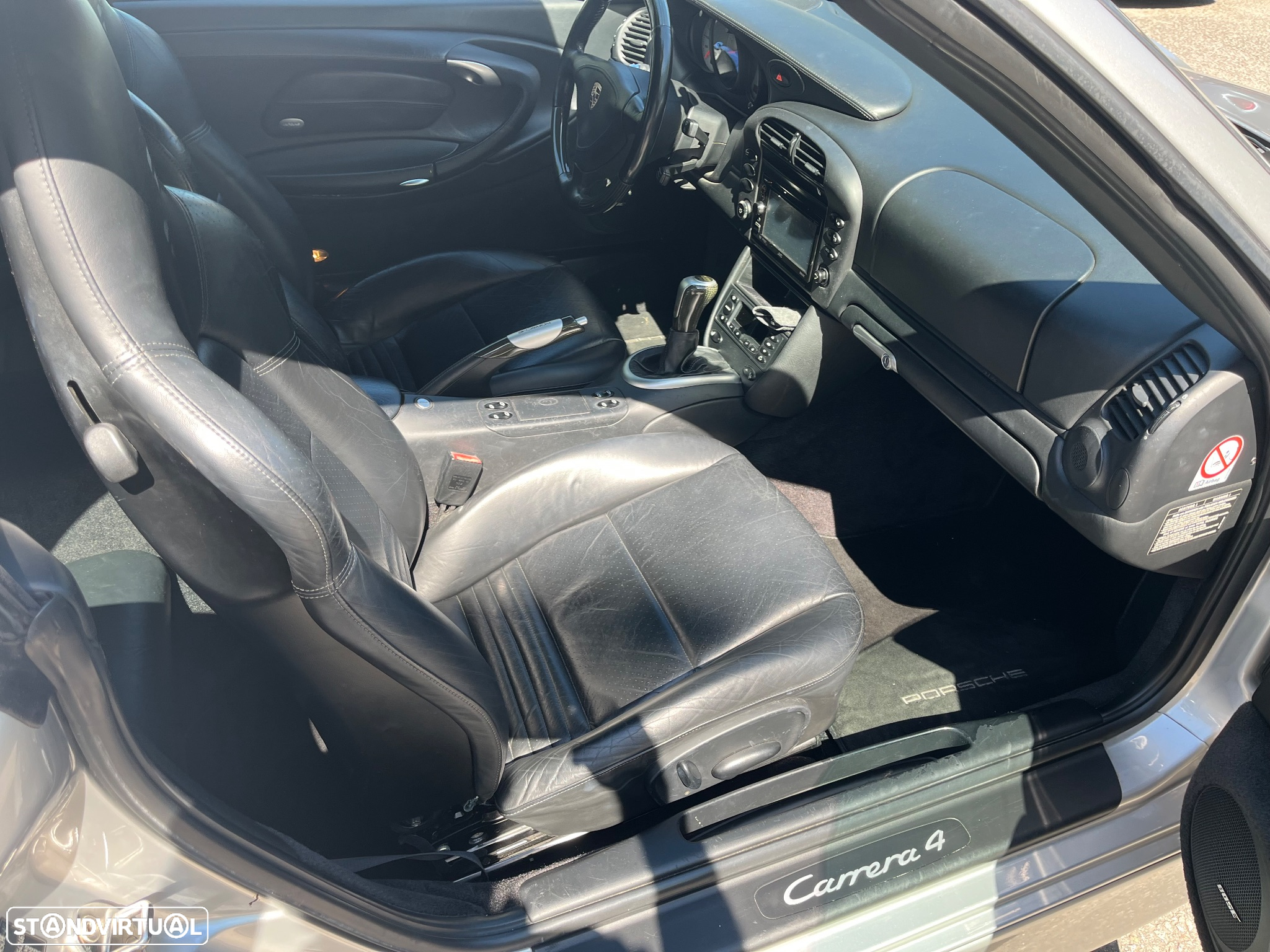Porsche 911 (996) Carrera 4 - 6