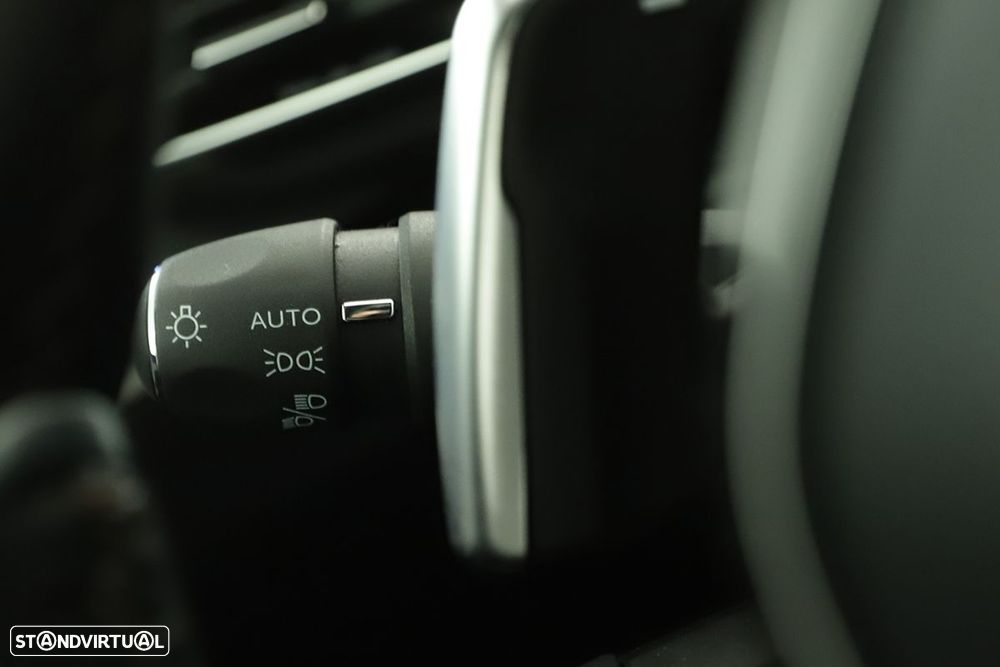 Peugeot 5008 1.2 PureTech GT EAT8 - 17