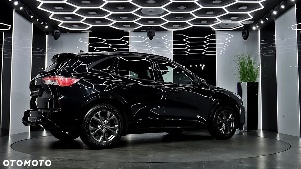 Ford Kuga 1.5 EcoBoost FWD ST-Line - 10