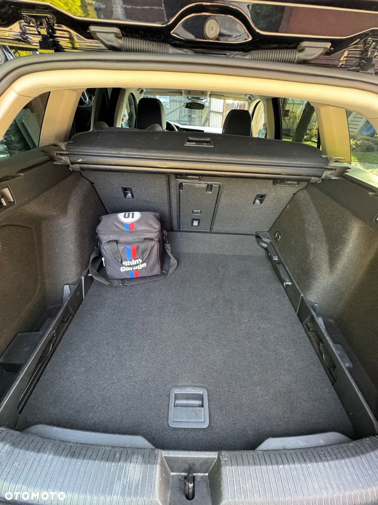 Volkswagen Golf - 12