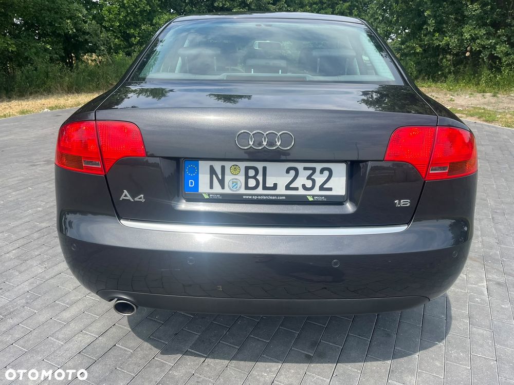 Audi A4 Limousine - 7