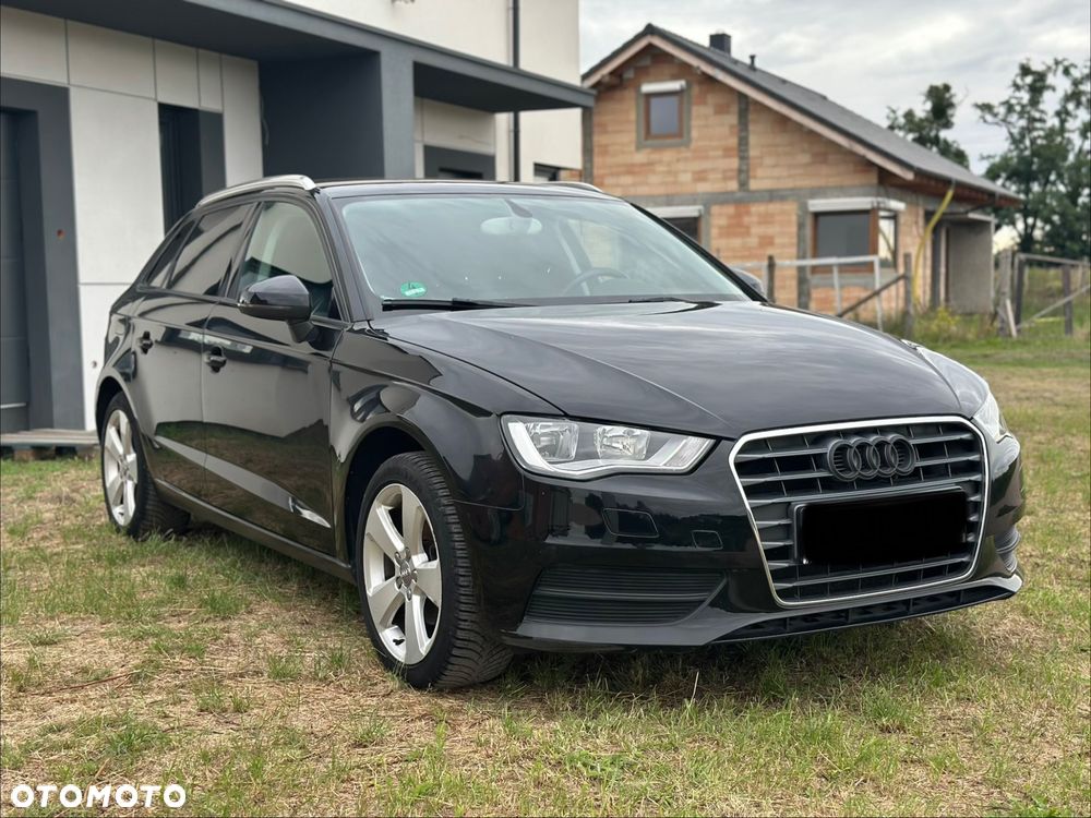 Audi A3 Sportback 1.4 TFSI Attraction - 4