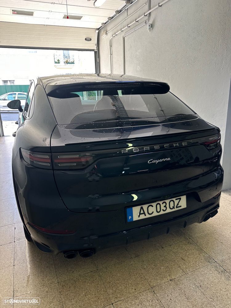 Porsche Cayenne Coupé E-Hybrid - 15