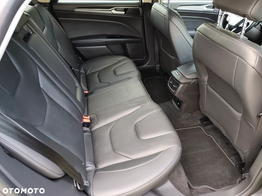 Ford Mondeo 2.0 EcoBlue Executive - 19