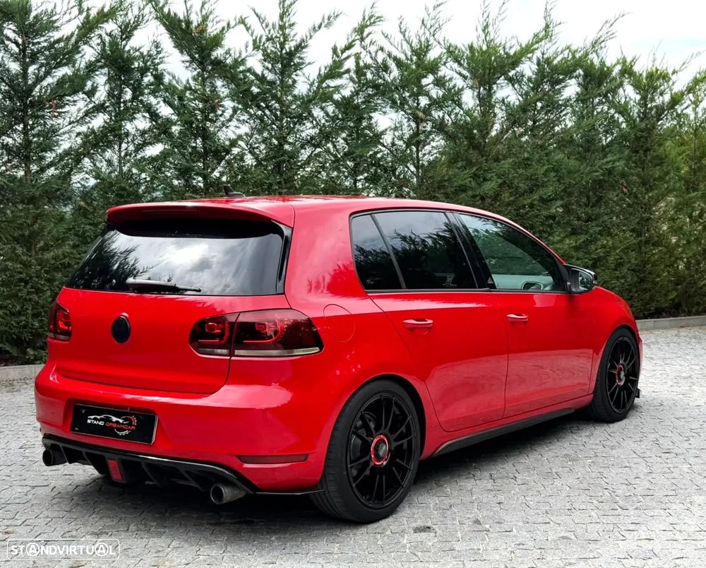 VW Golf 2.0 GTI adidas - 7