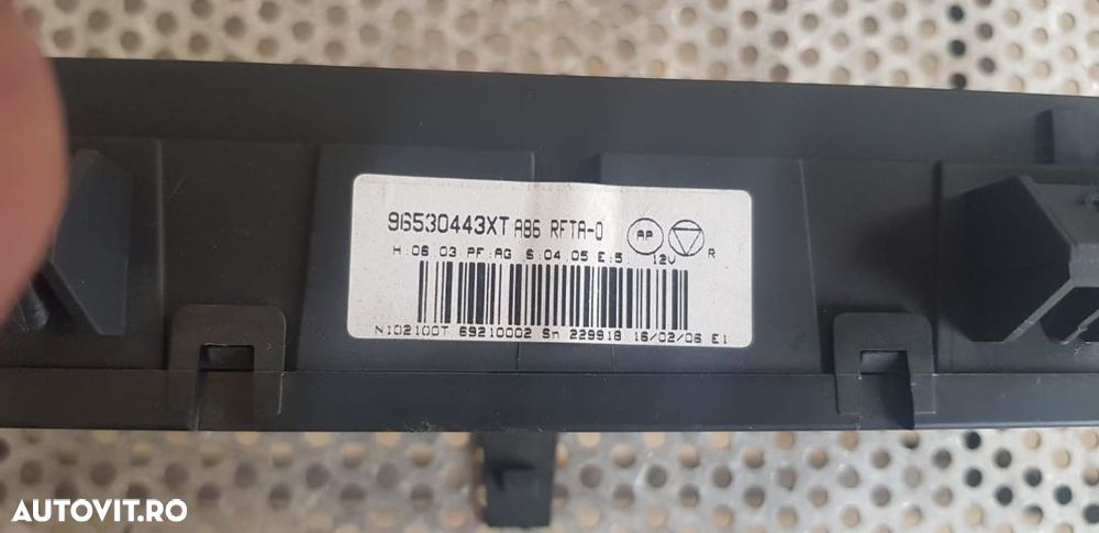 Panou Modul Climatronic Peugeot 1007 Livram Oriunde In Tara - 6