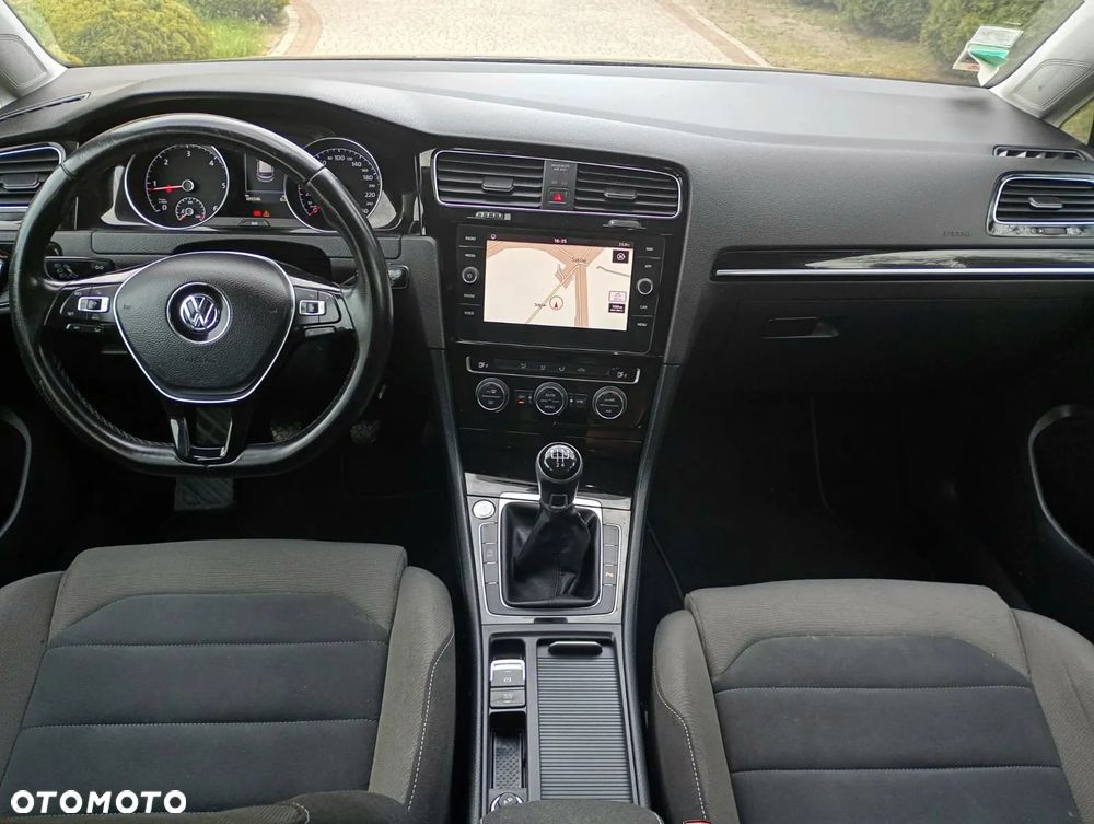 Volkswagen Golf 1.6 TDI (BlueMotion Technology) Trendline - 9