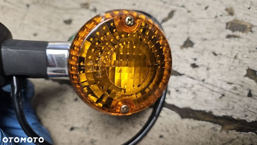 Kierunkowskaz przód mocowanie guma Kawasaki VN800 Vulcan Custom - 8