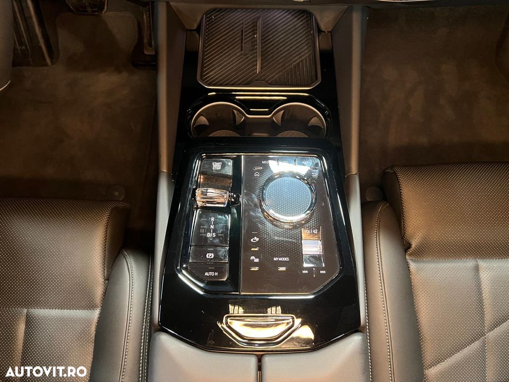 BMW Seria 5 520i AT MHEV - 19