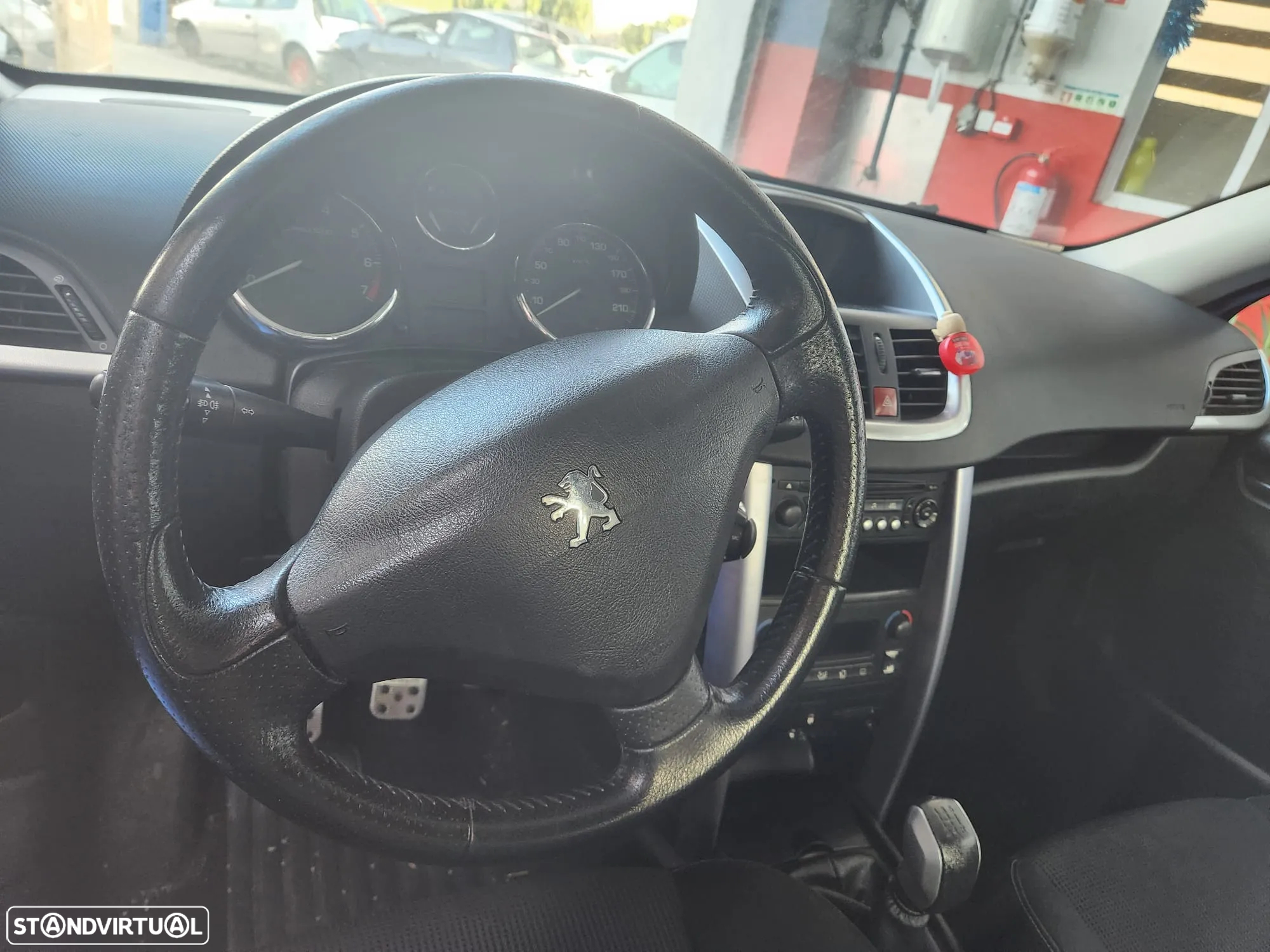 Peugeot 207 CC 1.6 Gasolina de 2007 ás peças. - 8