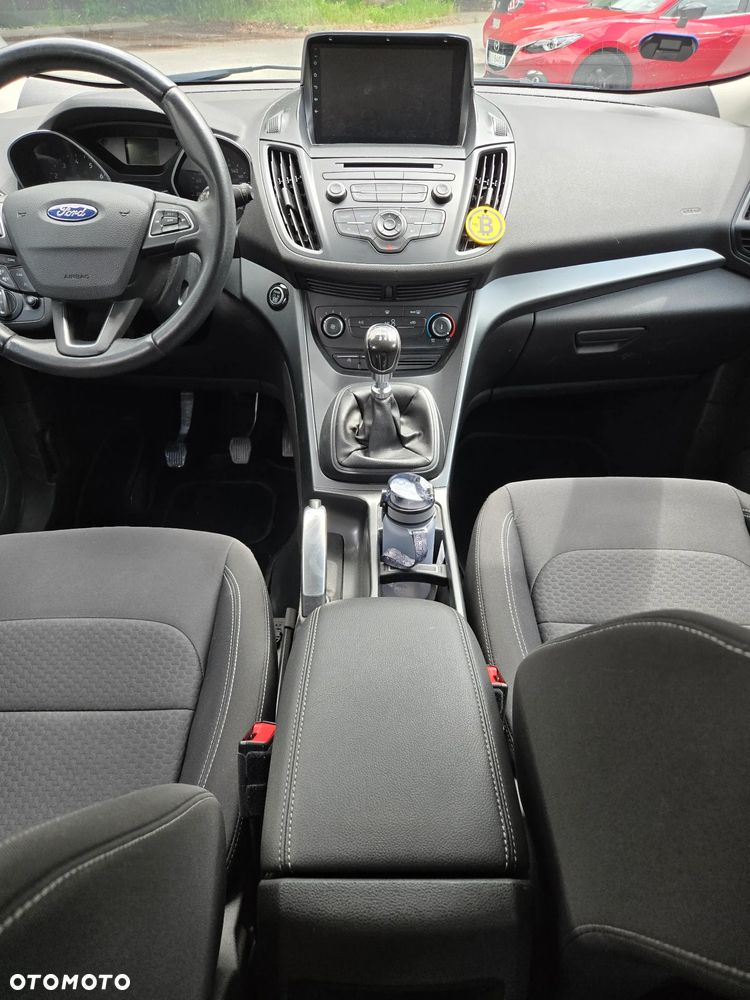 Ford Kuga 1.5 EcoBoost 2x4 Trend - 7