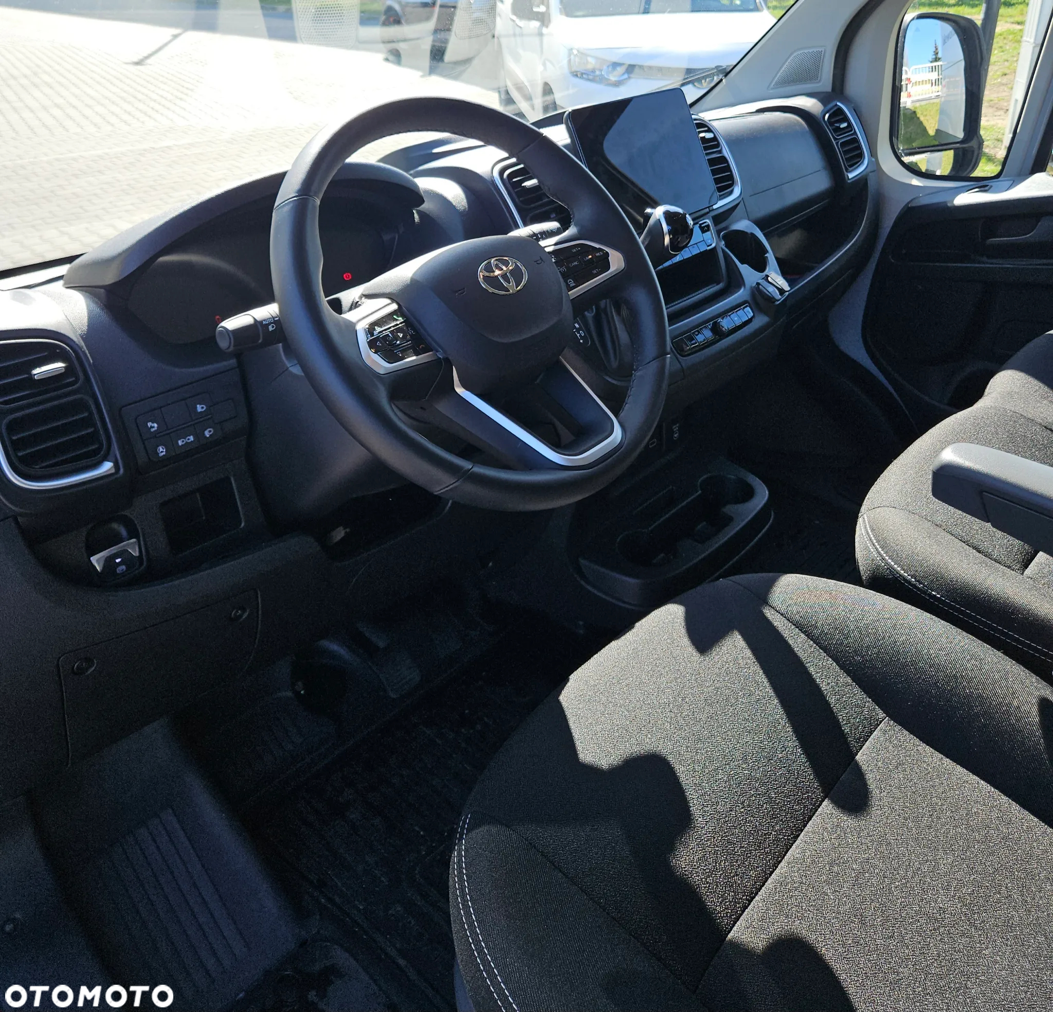 Toyota Proace MAX - 14