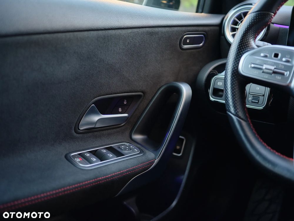 Mercedes-Benz Klasa A 220 d Progressive 8G-DCT - 24