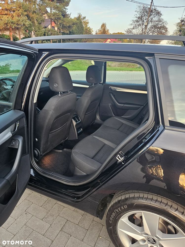 Skoda Octavia 1.6 TDI SCR Ambition - 9