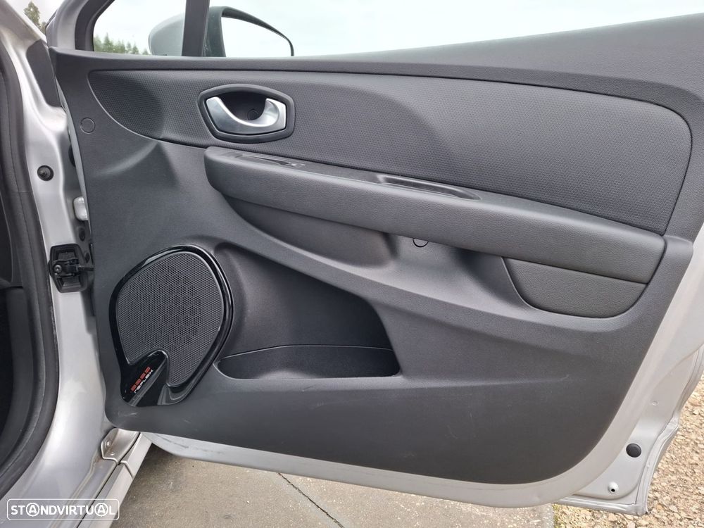 Renault Clio Sport Tourer 0.9 TCe GT Line - 45