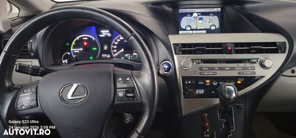 Lexus Seria RX - 17