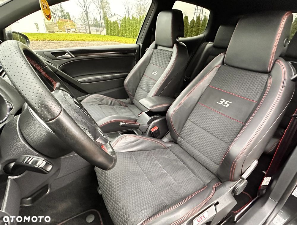 Volkswagen Golf 2.0 GTI Edition 35 - 14