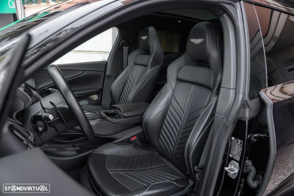 Aston Martin DBX 707 - 11