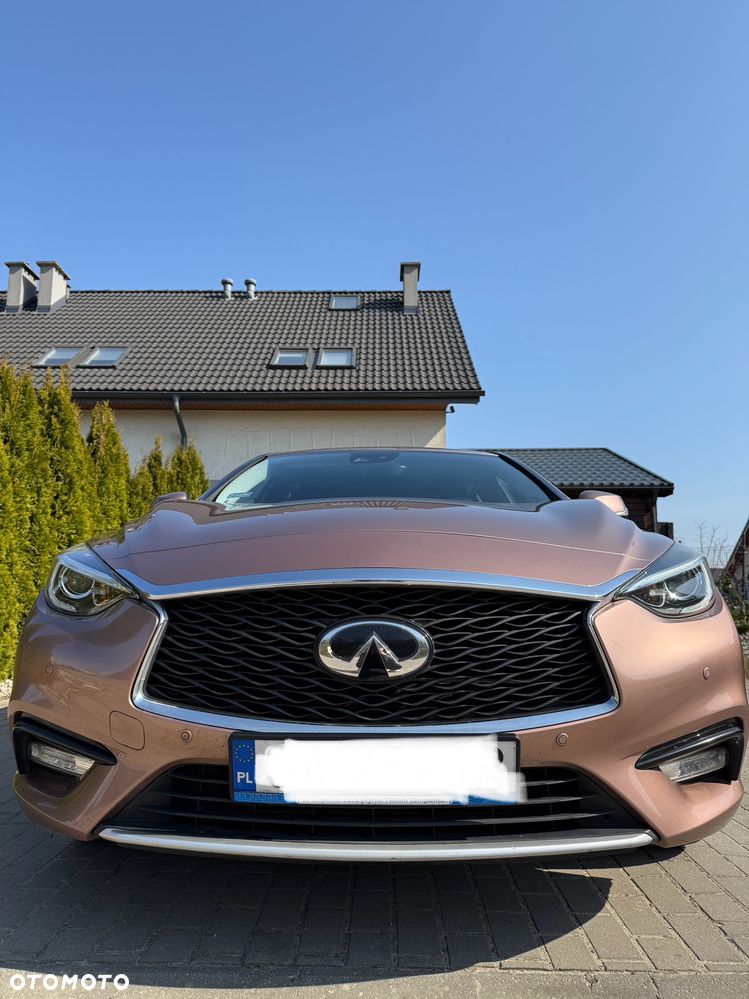 Infiniti Q30 1.5d Business 7DCT - 2