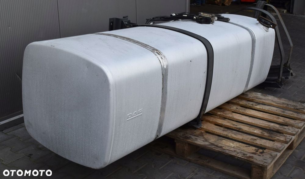 KOMPLETNY ZBIORNIK PALIWA + MOCOWANIA DAF 870L - 3