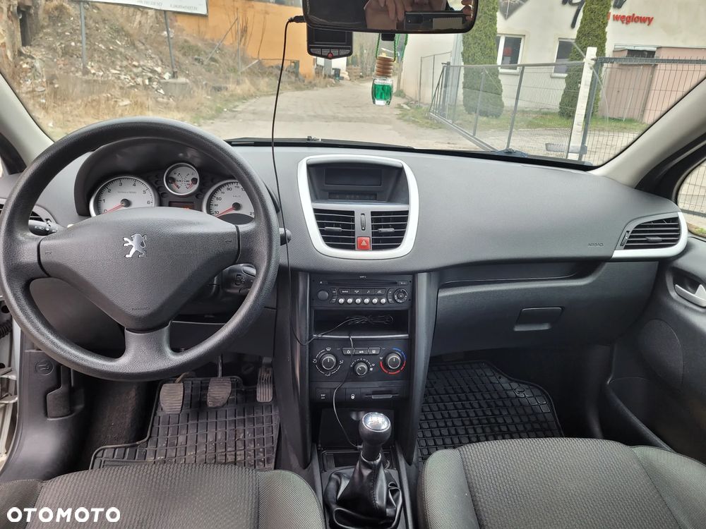 Peugeot 207 1.4 Trendy - 9