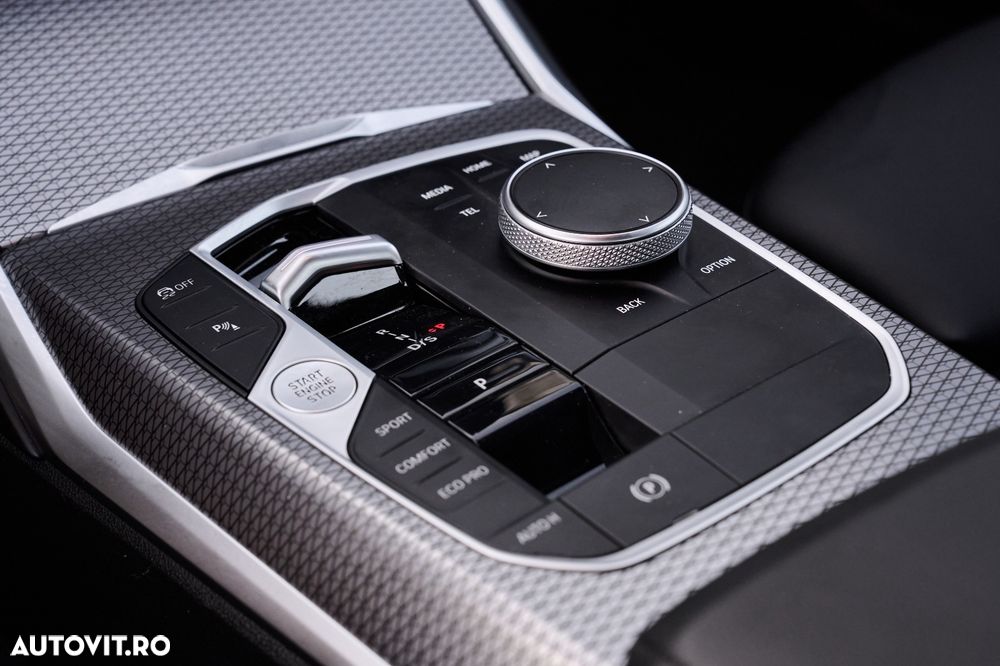 BMW Seria 3 320d Aut. M Sport - 30