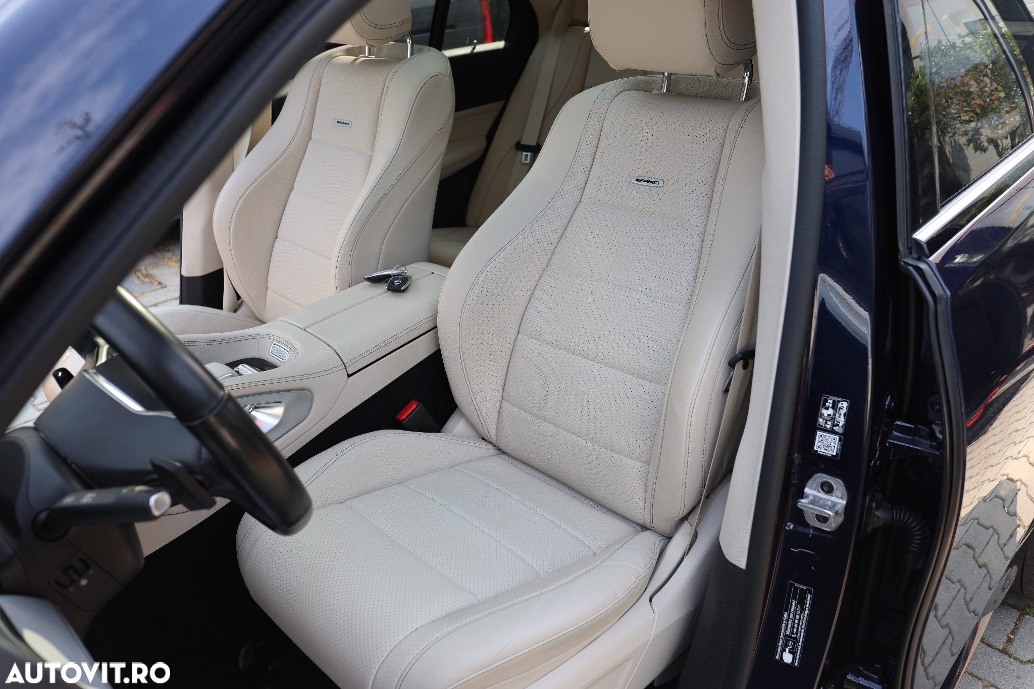 Mercedes-Benz GLE 350 e 4Matic 9G-TRONIC AMG Line - 26