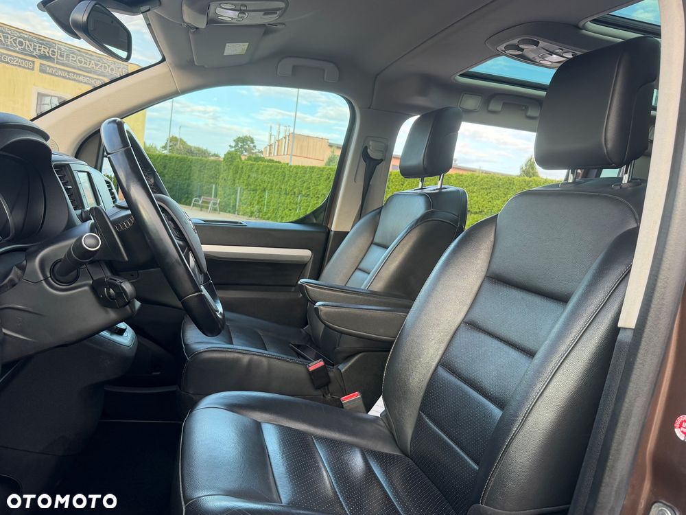 Toyota Proace Verso 2,0-l-D-4D L1 (7-Si.) Autm Executive - 11