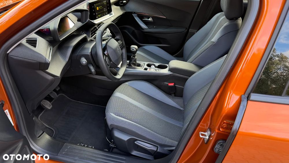 Peugeot 2008 1.2 Pure Tech GPF Allure S&S - 25