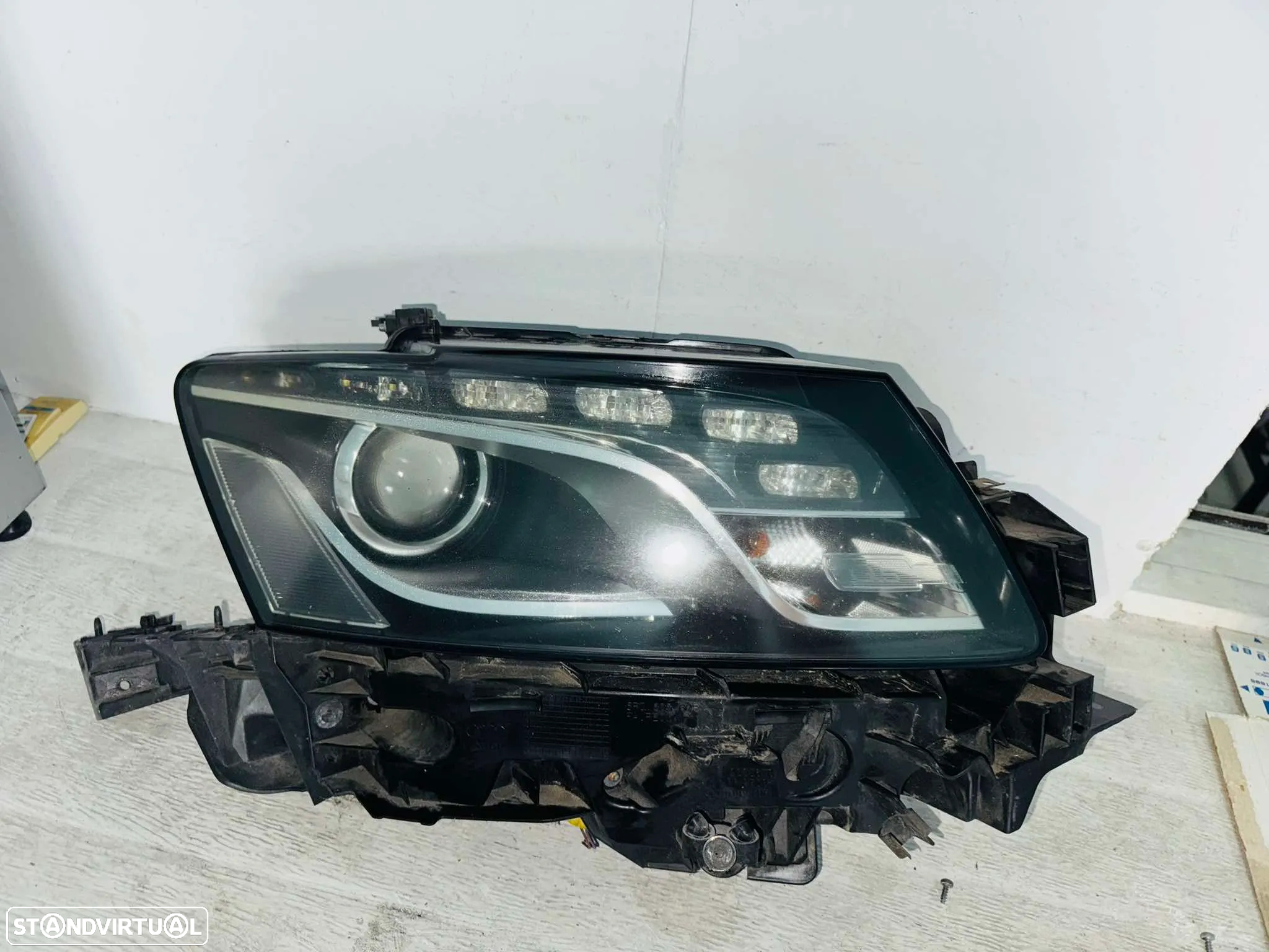 Farol Xénon Direito Audi Q5 - 2008 / 2012 - 2