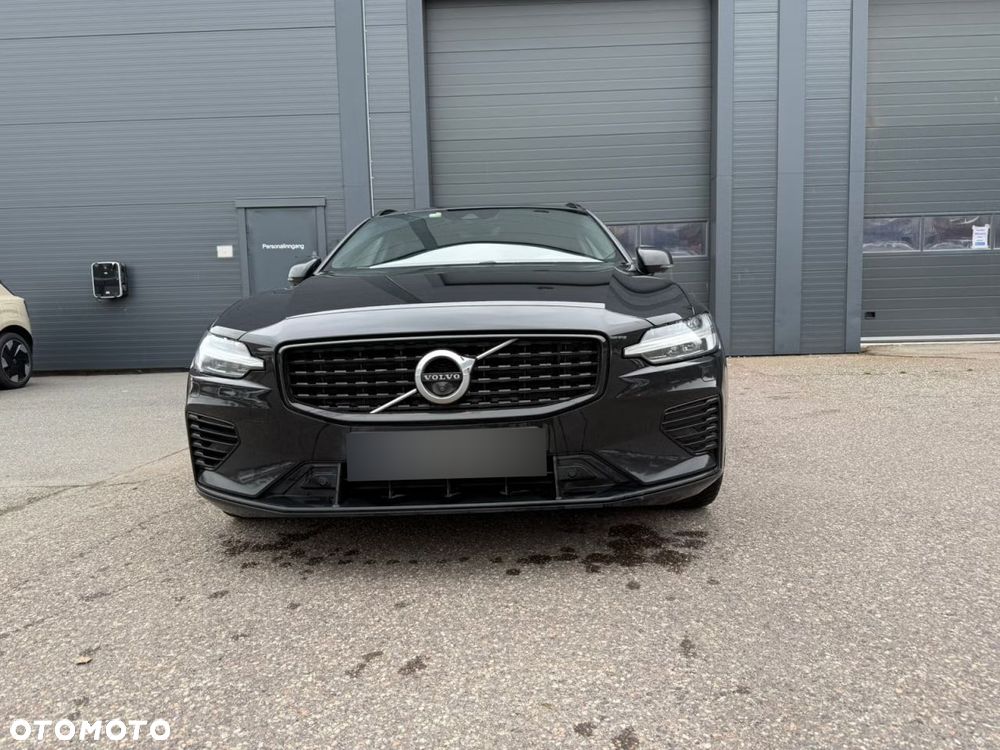 Volvo V60 T6 AWD Plug-In Hybrid Inscription - 2