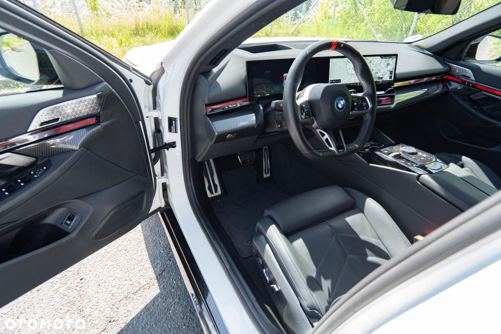 BMW i5 M60 - 10