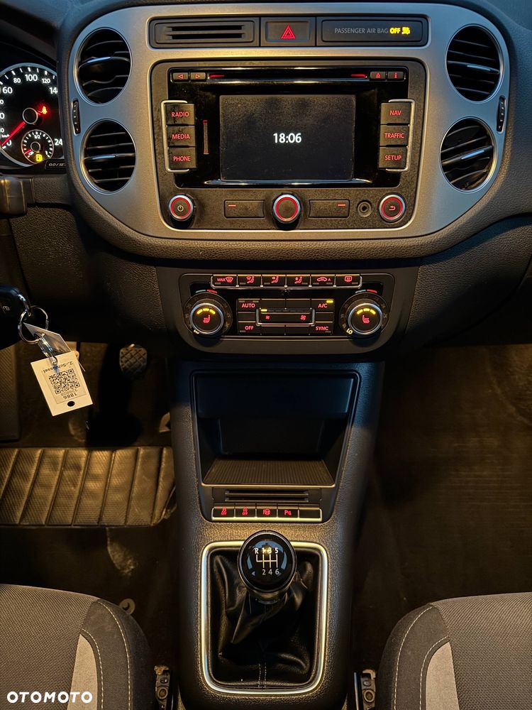 Volkswagen Tiguan - 26