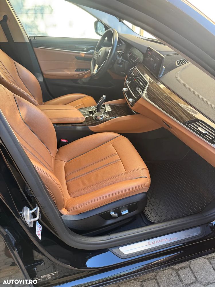 BMW Seria 5 520d xDrive AT - 13